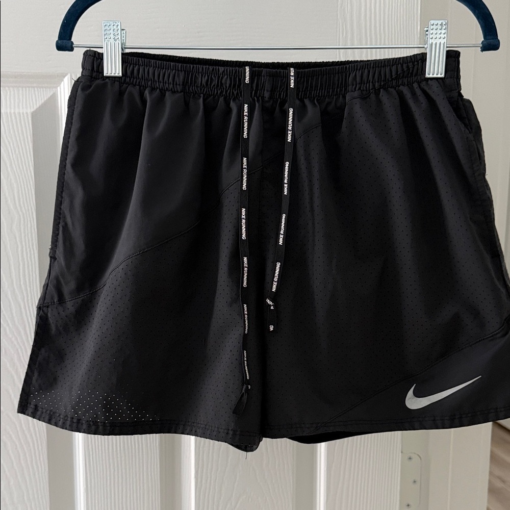 Nike Black Men’s Athletic Shorts with Reflective Swoosh